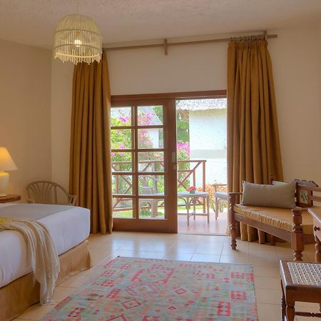 Neptune Village Beach Resort&Spa - All Inclusive Galu Exterior foto