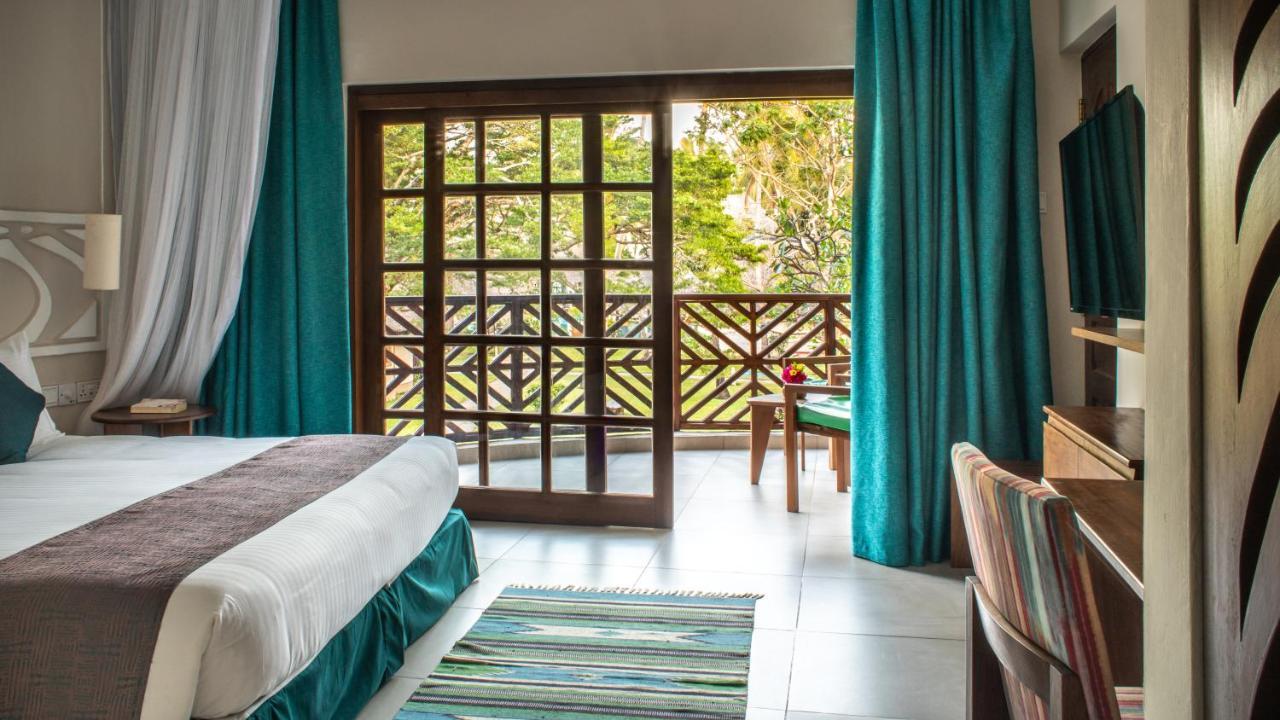Neptune Village Beach Resort&Spa - All Inclusive Galu Exterior foto