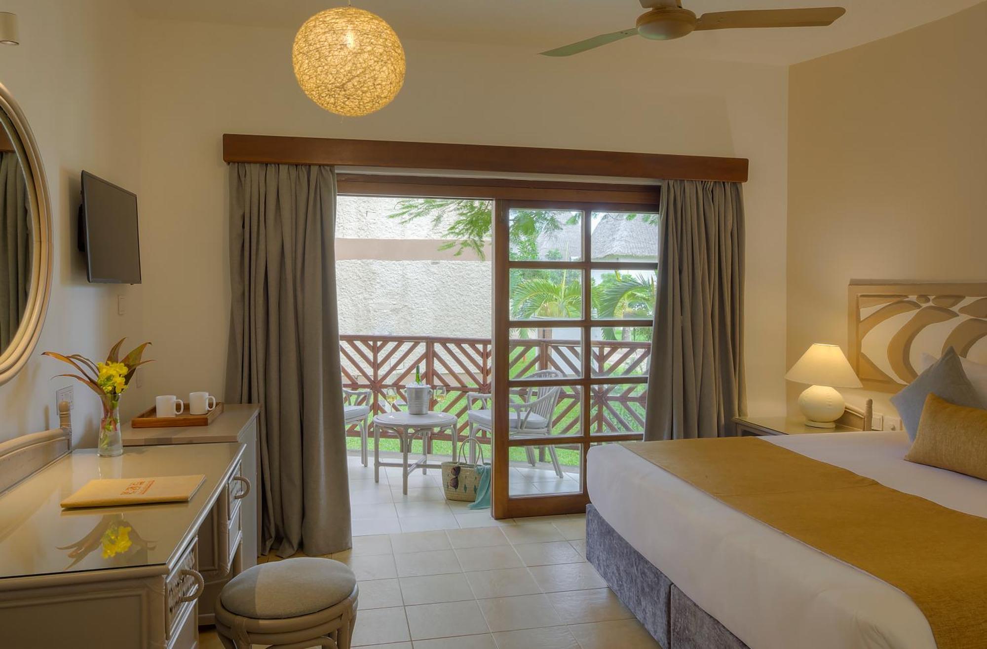 Neptune Village Beach Resort&Spa - All Inclusive Galu Exterior foto
