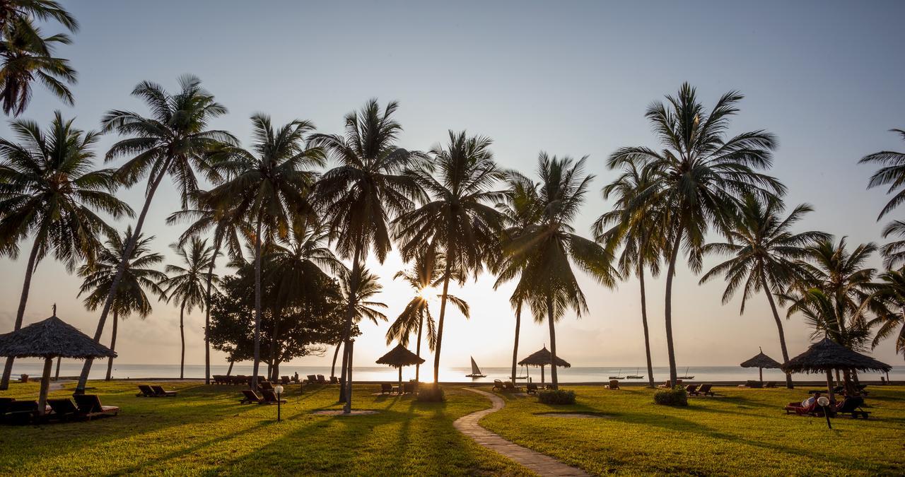 Neptune Village Beach Resort&Spa - All Inclusive Galu Exterior foto