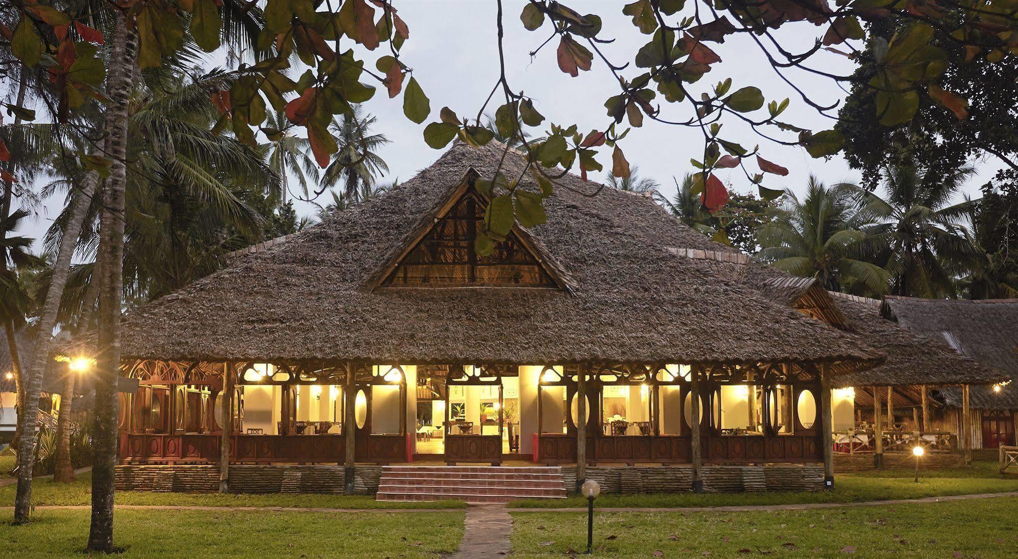 Neptune Village Beach Resort&Spa - All Inclusive Galu Exterior foto