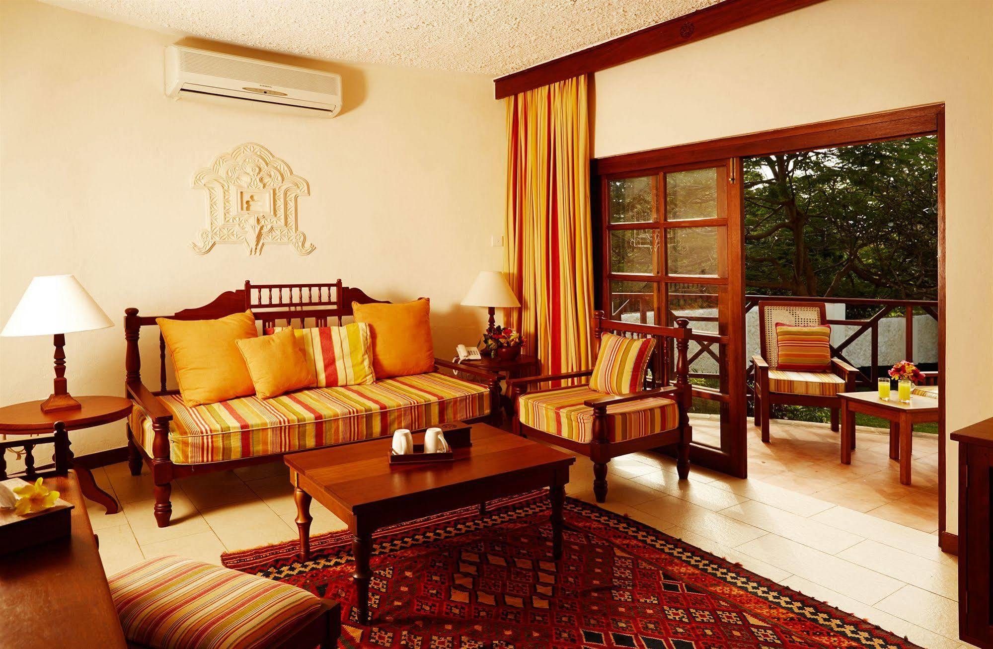 Neptune Village Beach Resort&Spa - All Inclusive Galu Exterior foto