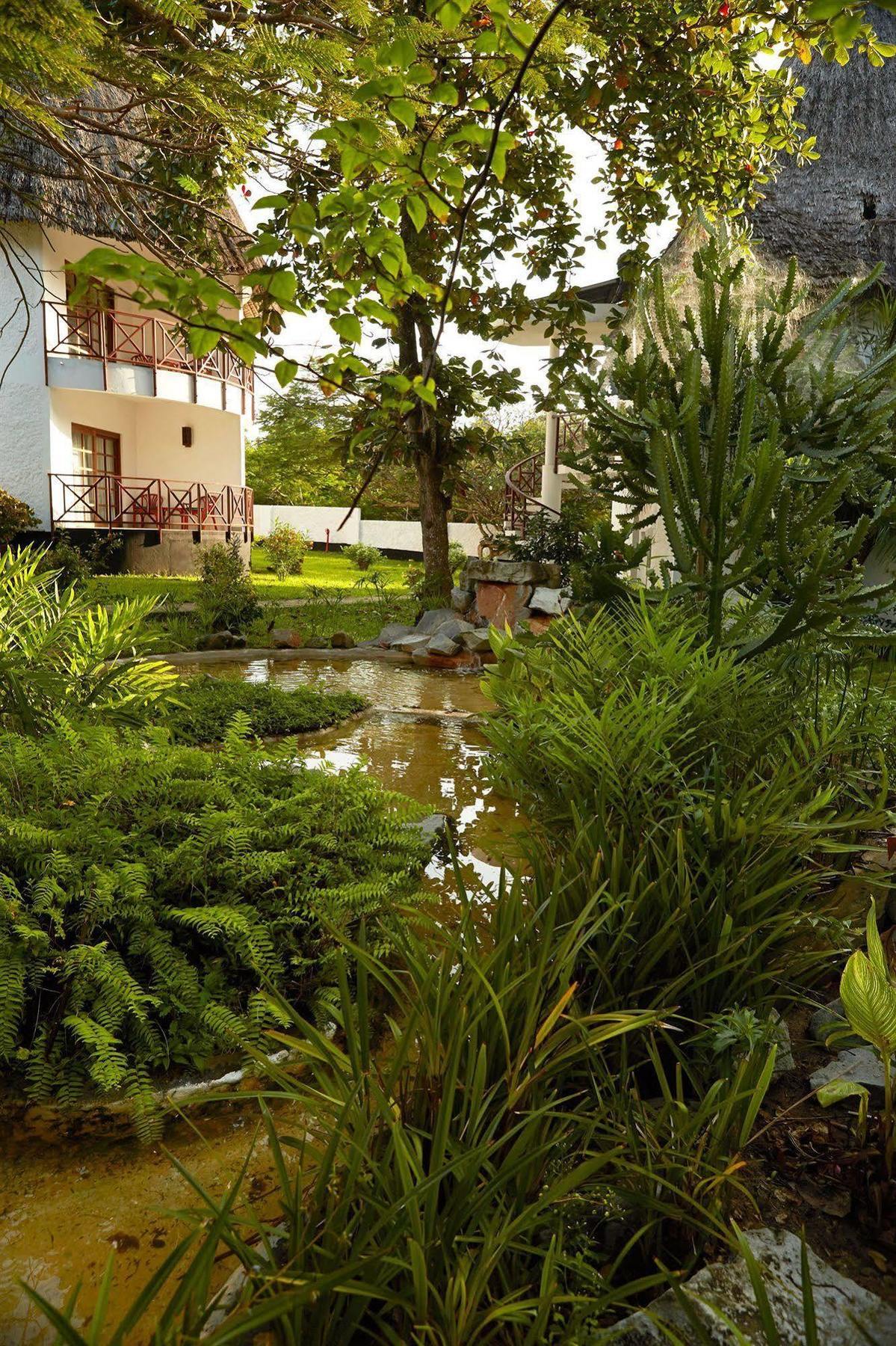 Neptune Village Beach Resort&Spa - All Inclusive Galu Exterior foto