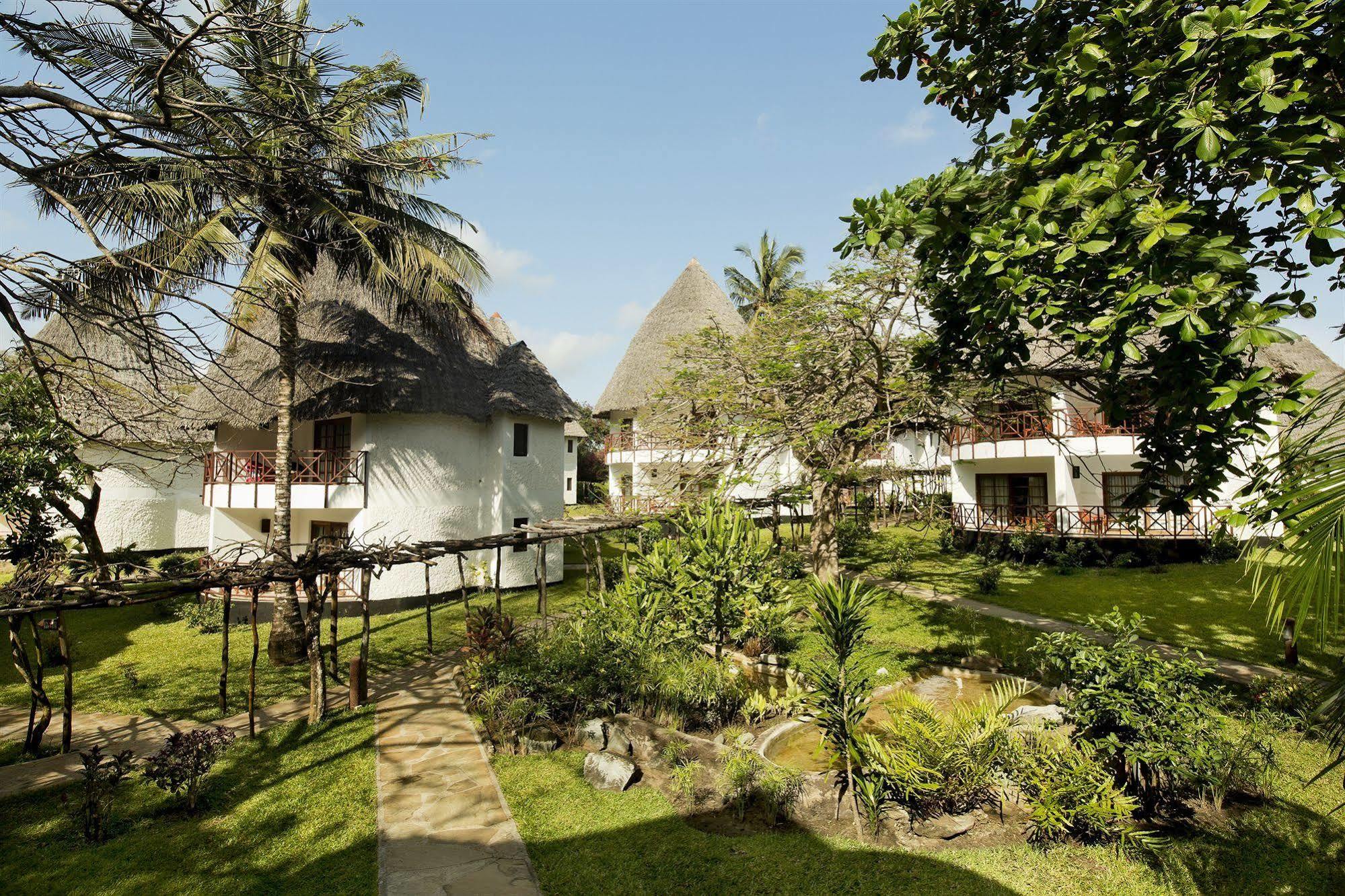 Neptune Village Beach Resort&Spa - All Inclusive Galu Exterior foto
