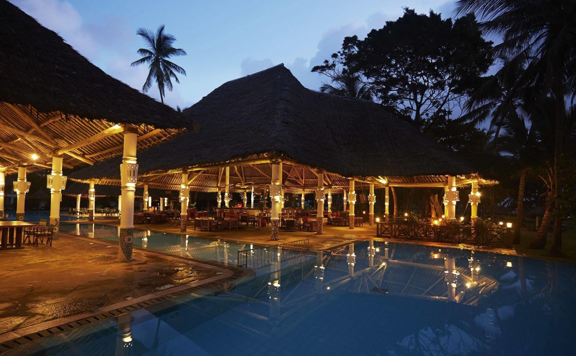 Neptune Village Beach Resort&Spa - All Inclusive Galu Exterior foto