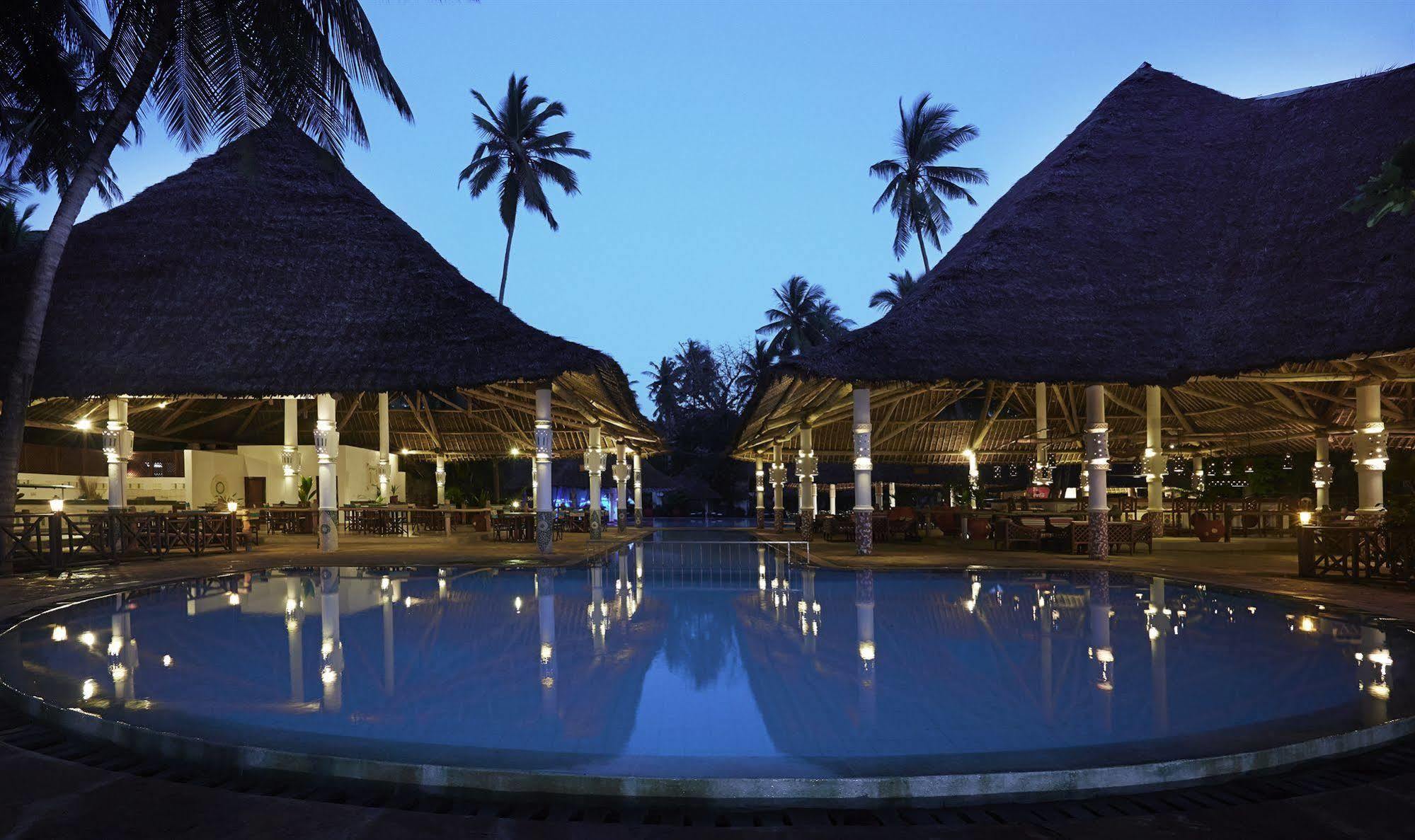 Neptune Village Beach Resort&Spa - All Inclusive Galu Exterior foto